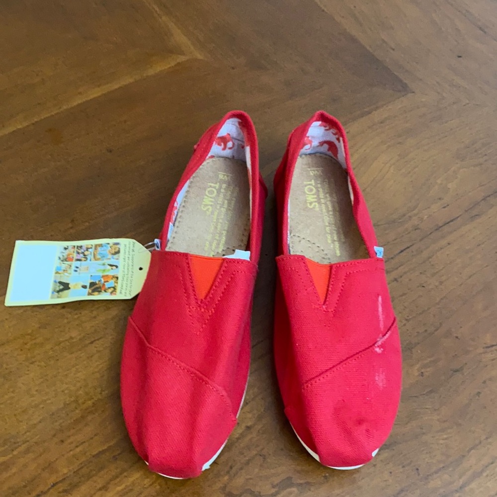 Toms Red slip on shoes Sz 38 NWT